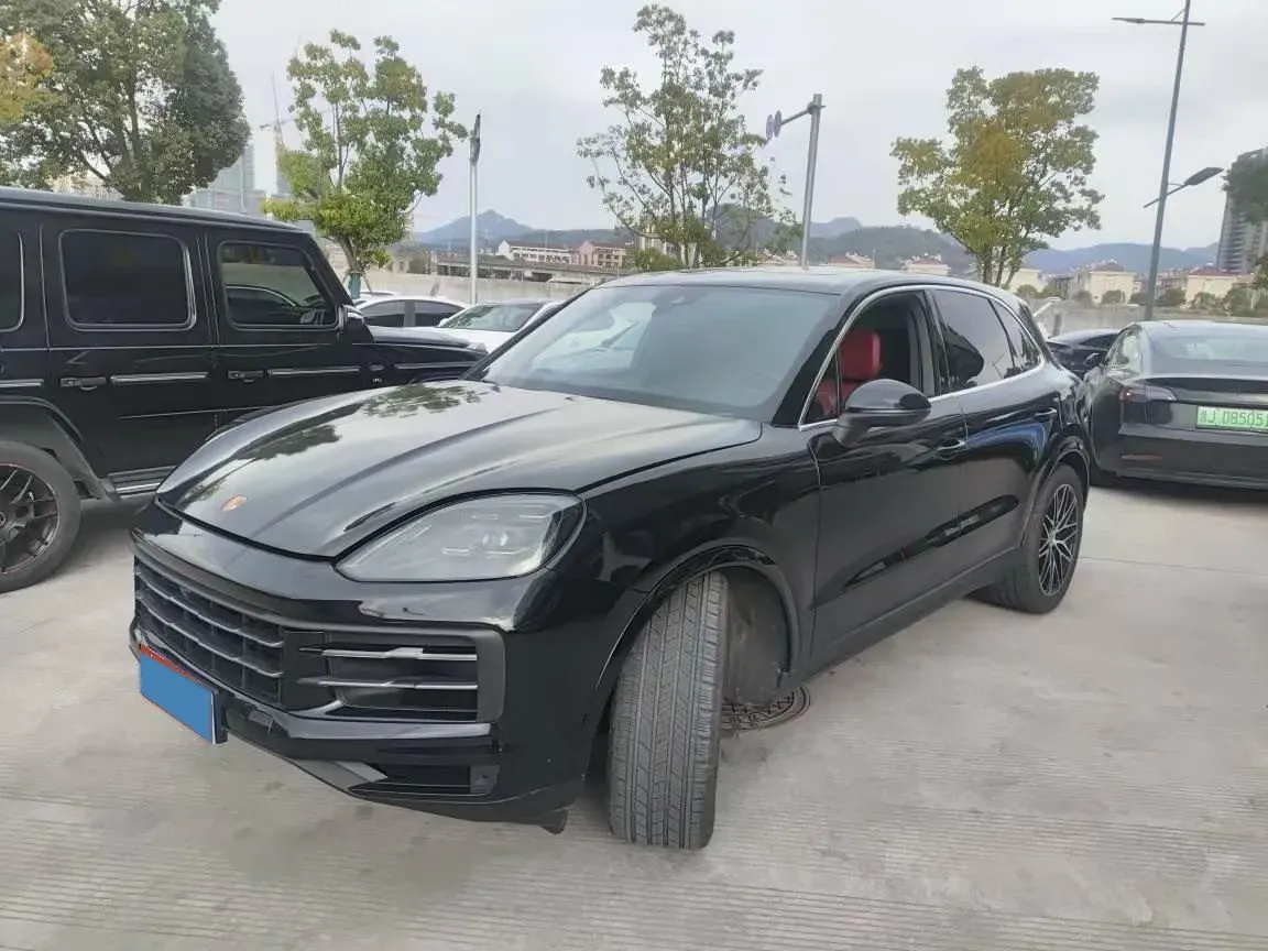 2025 Porsche Cayenne 3.0T 354HP V6 8AT,autocango,china used car exporter,china ev exporter,chinese used car exporter,chinese used ev exporter