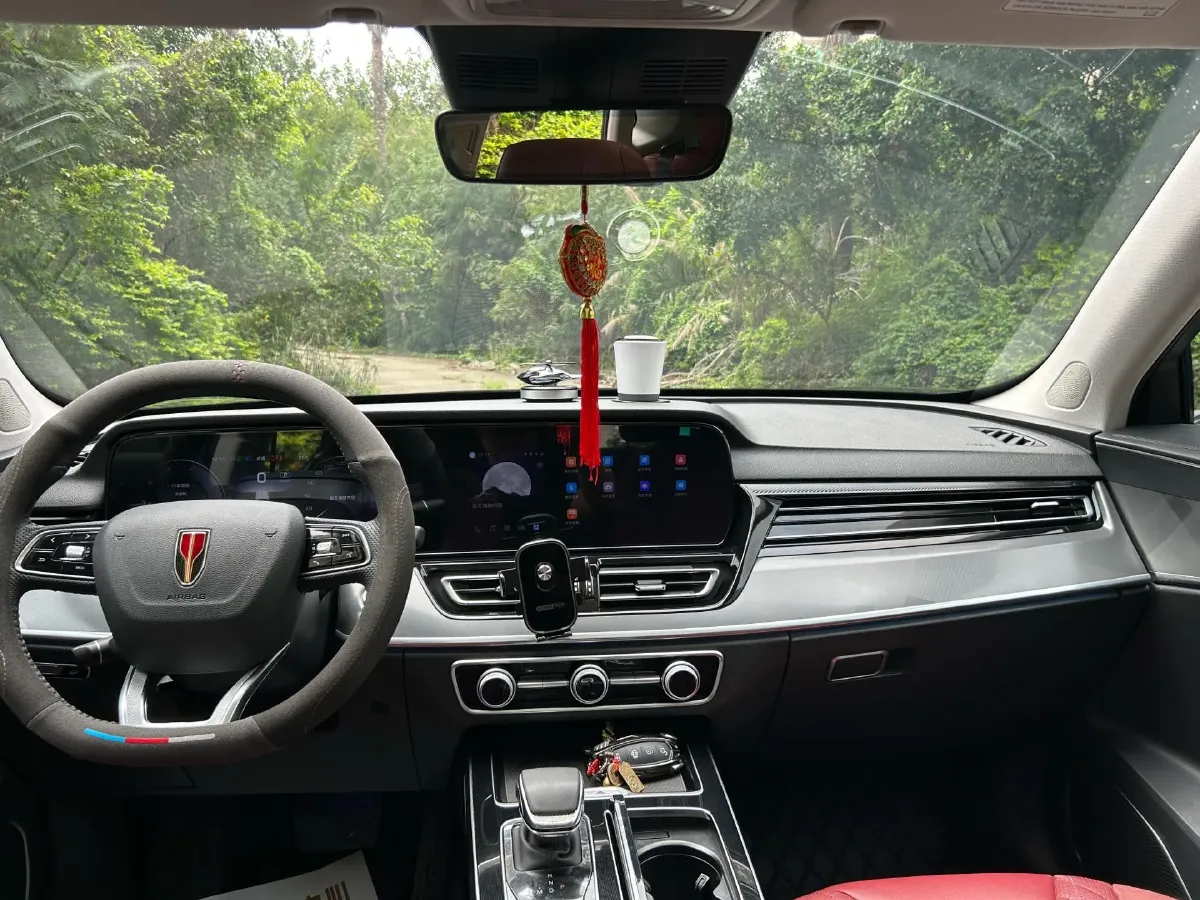 2023 HongQi HS5 2.0T 252HP L4 8AT,autocango,china used car exporter,china ev exporter,chinese used car exporter,chinese used ev exporter