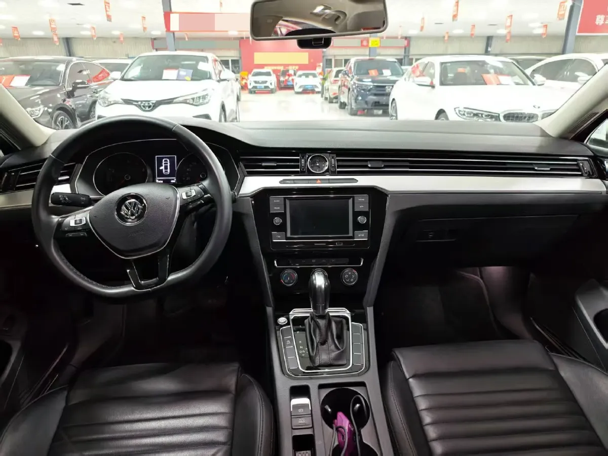 2018 Volkswagen Magotan 1.8T 180HP L4 7DCT,autocango,china used car exporter,china ev exporter,chinese used car exporter,chinese used ev exporter