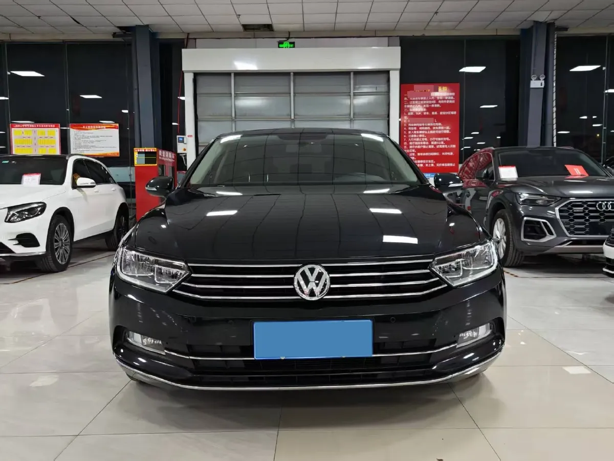 2018 Volkswagen Magotan 1.8T 180HP L4 7DCT,autocango,china used car exporter,china ev exporter,chinese used car exporter,chinese used ev exporter