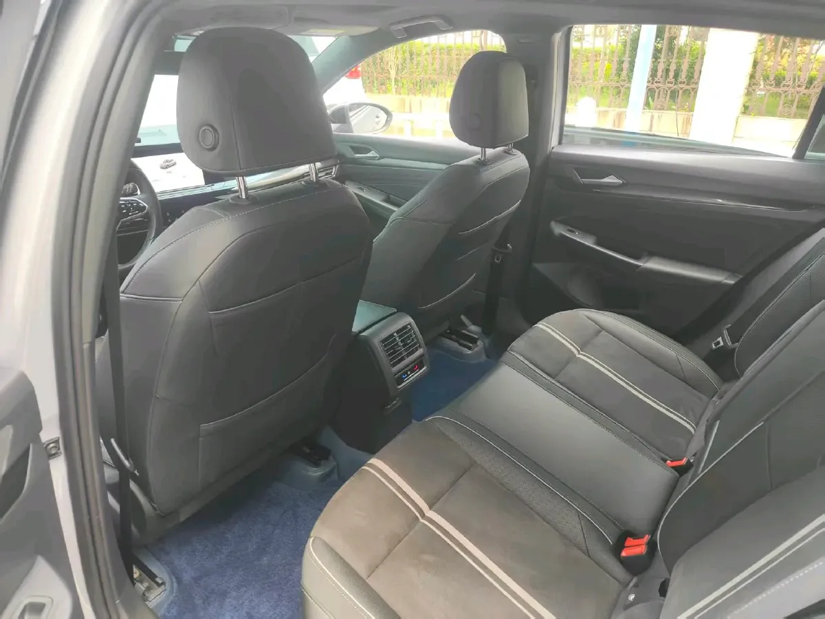 2023 Volkswagen Golf 1.4T 150HP L4 7DCT,autocango,china used car exporter,china ev exporter,chinese used car exporter,chinese used ev exporter