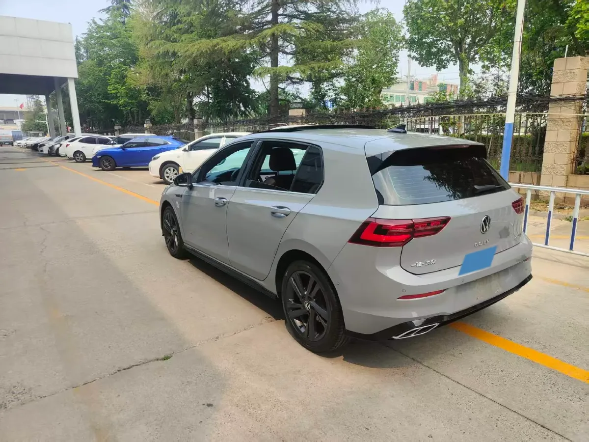 2023 Volkswagen Golf 1.4T 150HP L4 7DCT,autocango,china used car exporter,china ev exporter,chinese used car exporter,chinese used ev exporter