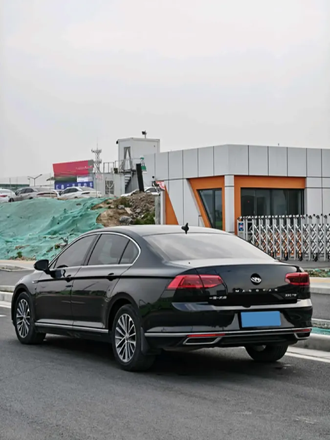 2020 Volkswagen Magotan 2.0T 186HP L4 7DCT,autocango,china used car exporter,china ev exporter,chinese used car exporter,chinese used ev exporter