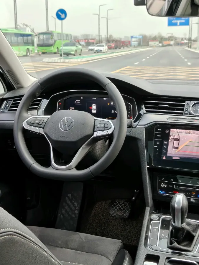 2020 Volkswagen Magotan 2.0T 186HP L4 7DCT,autocango,china used car exporter,china ev exporter,chinese used car exporter,chinese used ev exporter