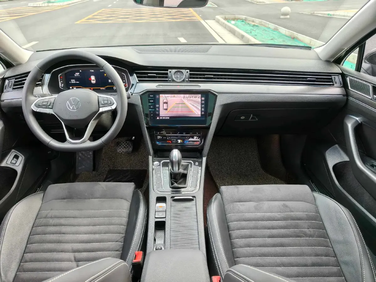 2020 Volkswagen Magotan 2.0T 186HP L4 7DCT,autocango,china used car exporter,china ev exporter,chinese used car exporter,chinese used ev exporter