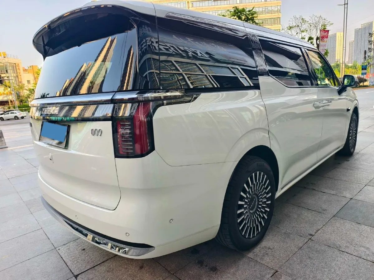 2024 Zeekr 009 BEV 108KWH,autocango,china used car exporter,china ev exporter,chinese used car exporter,chinese used ev exporter