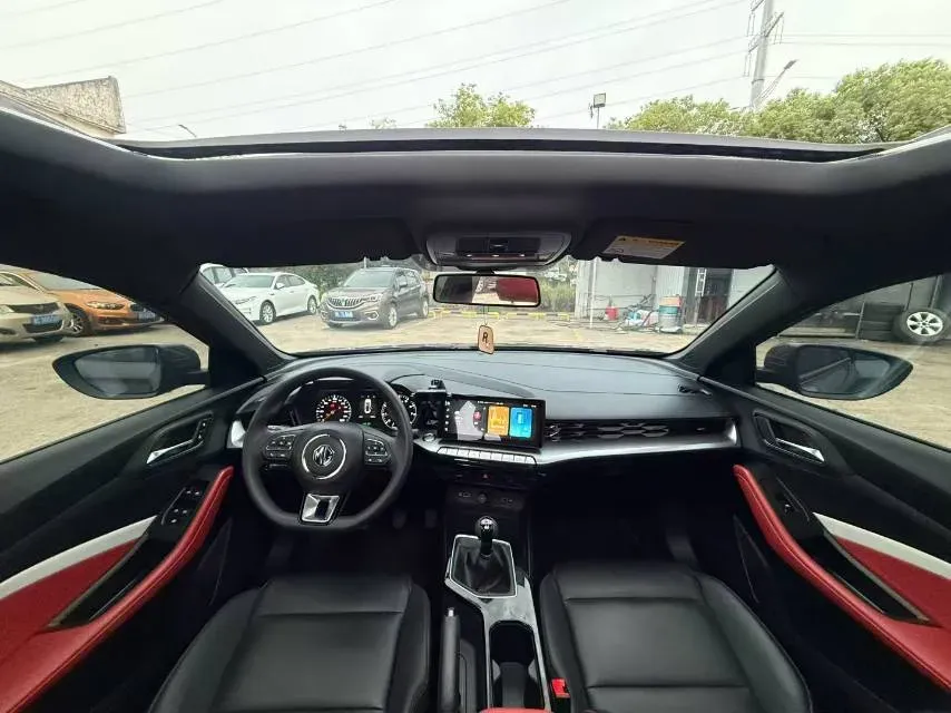 2021 MG 5 1.5L 120HP L4 5MT,autocango,china used car exporter,china ev exporter,chinese used car exporter,chinese used ev exporter