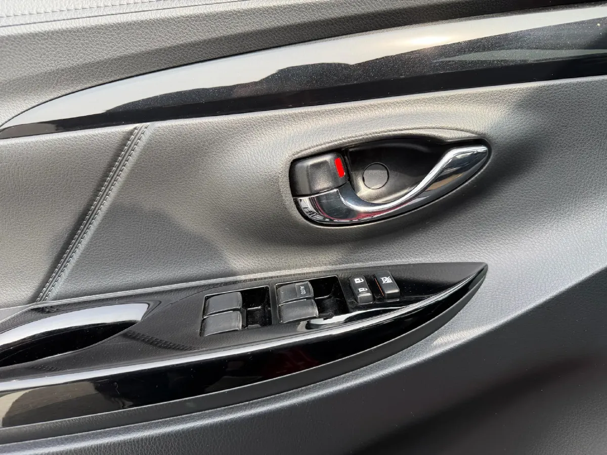 2021 Toyota Yaris L 1.5L 112HP L4 CVT,autocango,china used car exporter,china ev exporter,chinese used car exporter,chinese used ev exporter