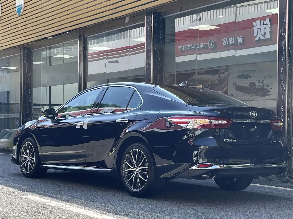 2023 Toyota Camry 2.5L 207HP L4 8AT,autocango,china used car exporter,china ev exporter,chinese used car exporter,chinese used ev exporter