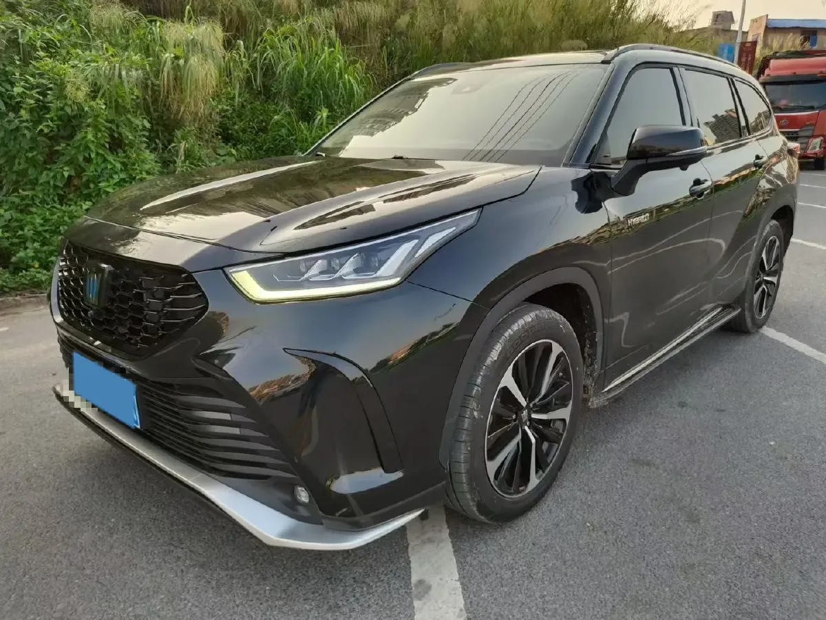 2023 Toyota Crown Kluger 2.5L 189HP L4 E-CVT Hybrid,autocango,china used car exporter,china ev exporter,chinese used car exporter,chinese used ev exporter