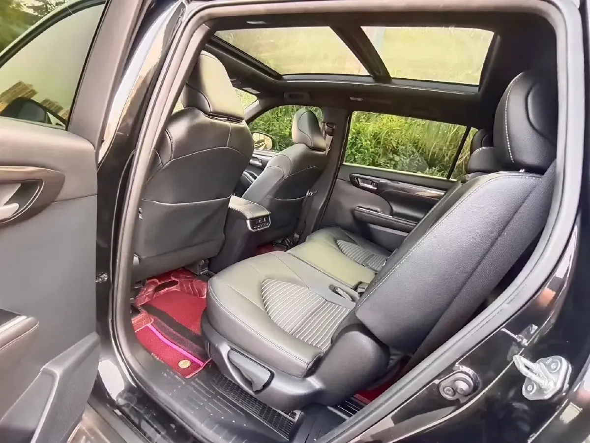 2023 Toyota Crown Kluger 2.5L 189HP L4 E-CVT Hybrid,autocango,china used car exporter,china ev exporter,chinese used car exporter,chinese used ev exporter