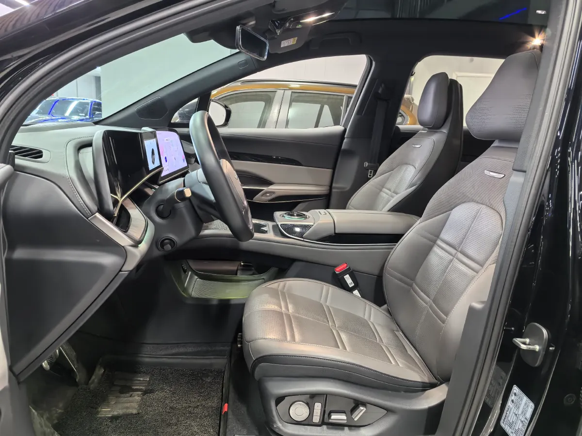 2025 HongQi TianGong 08 BEV 111KWH,autocango,china used car exporter,china ev exporter,chinese used car exporter,chinese used ev exporter