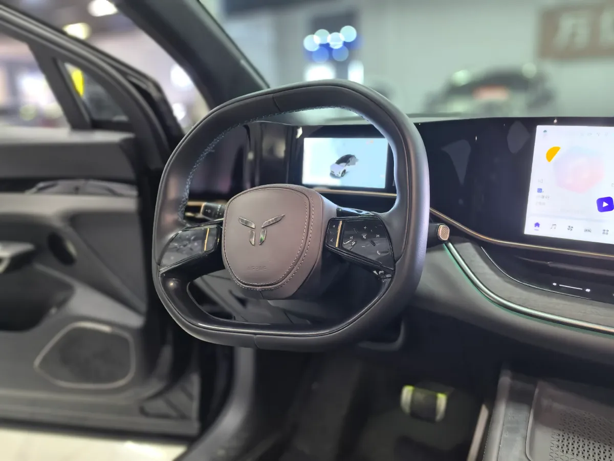 2025 HongQi TianGong 08 BEV 111KWH,autocango,china used car exporter,china ev exporter,chinese used car exporter,chinese used ev exporter