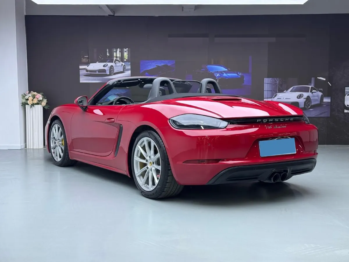 2020 Porsche 718 2.0T 250HP H4 7DCT,autocango,china used car exporter,china ev exporter,chinese used car exporter,chinese used ev exporter