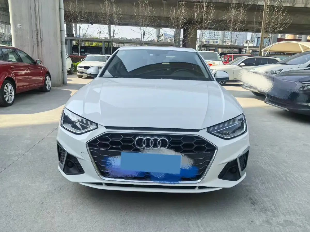 2020 Audi A4L 2.0T 190HP L4 7DCT,autocango,china used car exporter,china ev exporter,chinese used car exporter,chinese used ev exporter