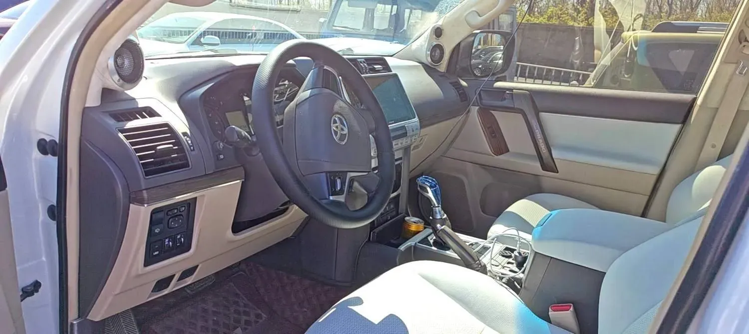 2019 Land Rover Range Rover Velar 2.0T 300HP L4 8AT,autocango,china used car exporter,china ev exporter,chinese used car exporter,chinese used ev exporter