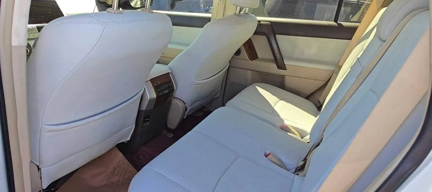 2019 Land Rover Range Rover Velar 2.0T 300HP L4 8AT,autocango,china used car exporter,china ev exporter,chinese used car exporter,chinese used ev exporter