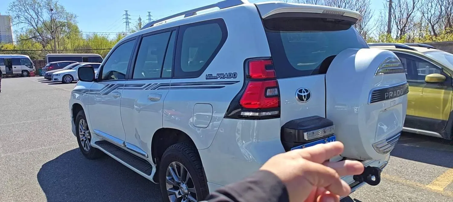 2019 Land Rover Range Rover Velar 2.0T 300HP L4 8AT,autocango,china used car exporter,china ev exporter,chinese used car exporter,chinese used ev exporter