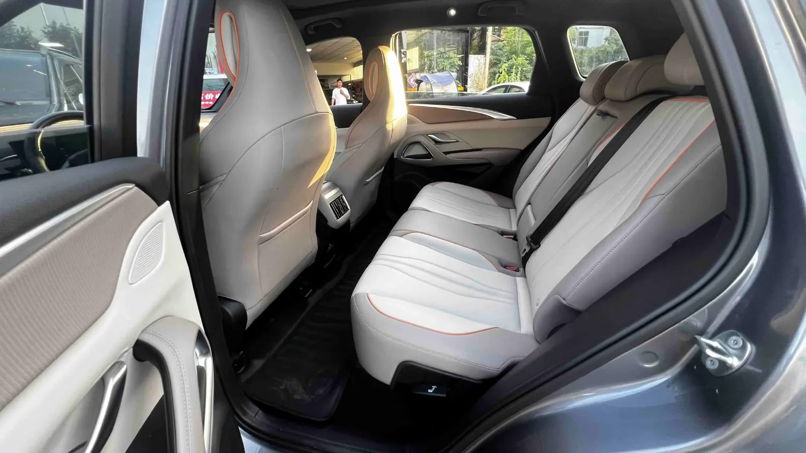 2024 BYD Song Pro 1.5L 110HP L4 E-CVT PHEV 12.9KWH,autocango,china used car exporter,china ev exporter,chinese used car exporter,chinese used ev exporter