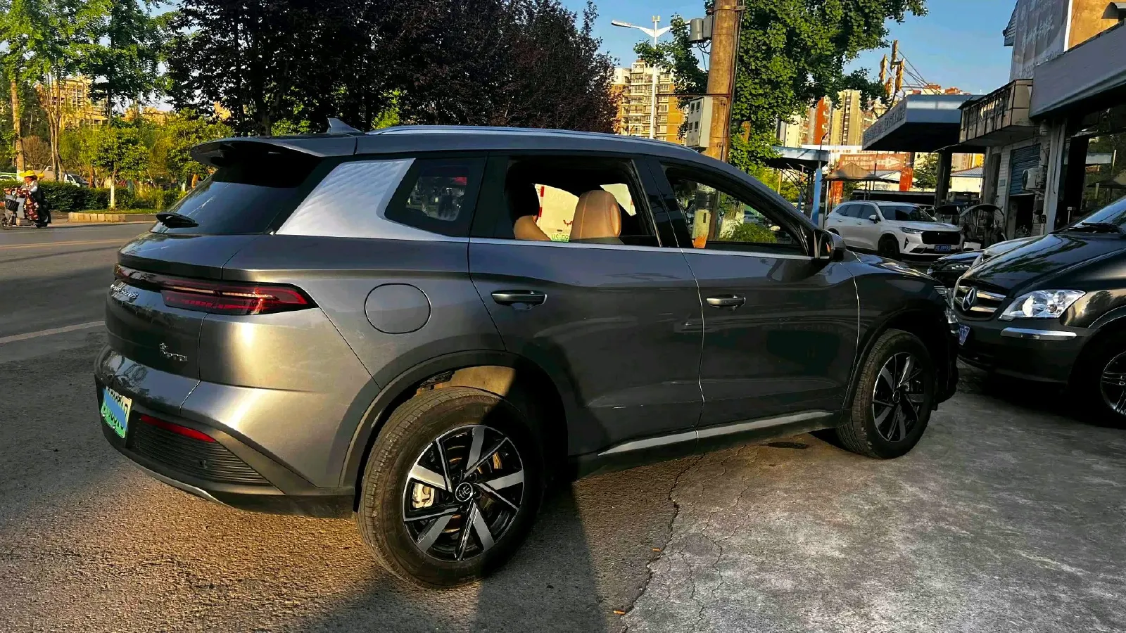 2024 BYD Song Pro 1.5L 110HP L4 E-CVT PHEV 12.9KWH,autocango,china used car exporter,china ev exporter,chinese used car exporter,chinese used ev exporter