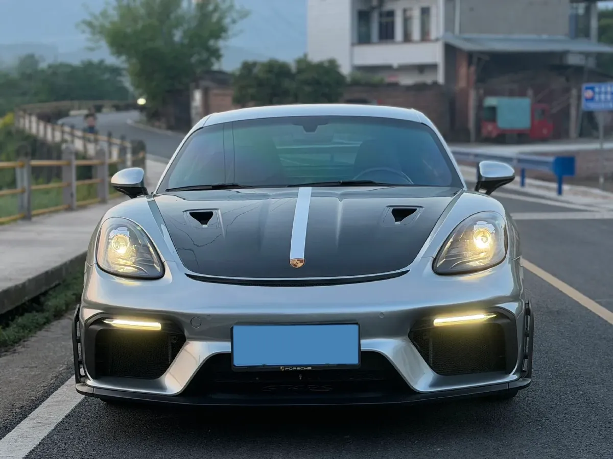 2022 Porsche 718 2.0T 250HP H4 7DCT,autocango,china used car exporter,china ev exporter,chinese used car exporter,chinese used ev exporter