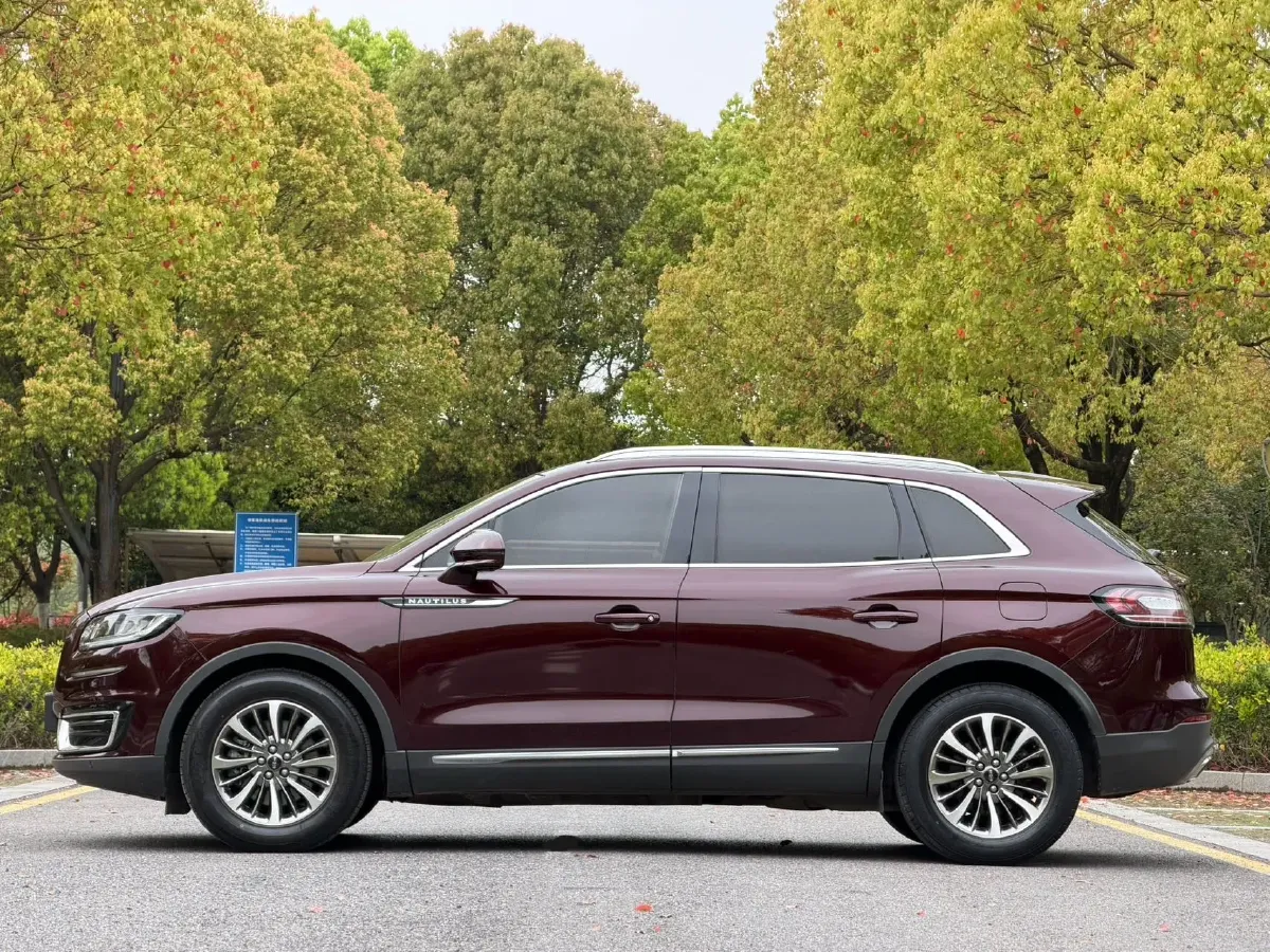 2019 Lincoln Nautilus 2.0T 235HP L4 8AT,autocango,china used car exporter,china ev exporter,chinese used car exporter,chinese used ev exporter
