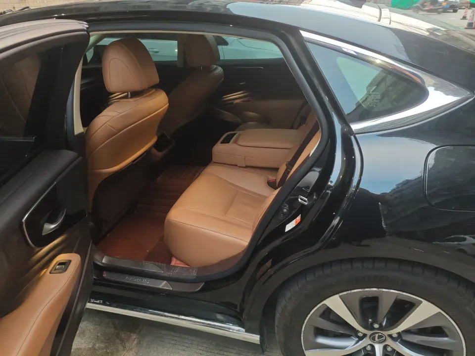 2018 Jaguar XJ 3.0T 340HP V6 8AT,autocango,china used car exporter,china ev exporter,chinese used car exporter,chinese used ev exporter