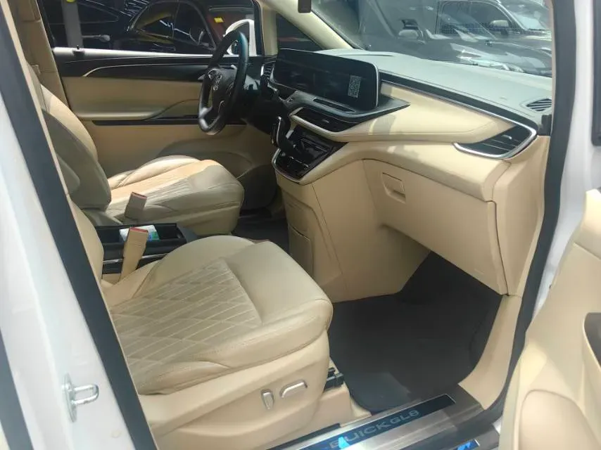 2023 Buick GL8 2.0T 237HP L4 9AT,autocango,china used car exporter,china ev exporter,chinese used car exporter,chinese used ev exporter