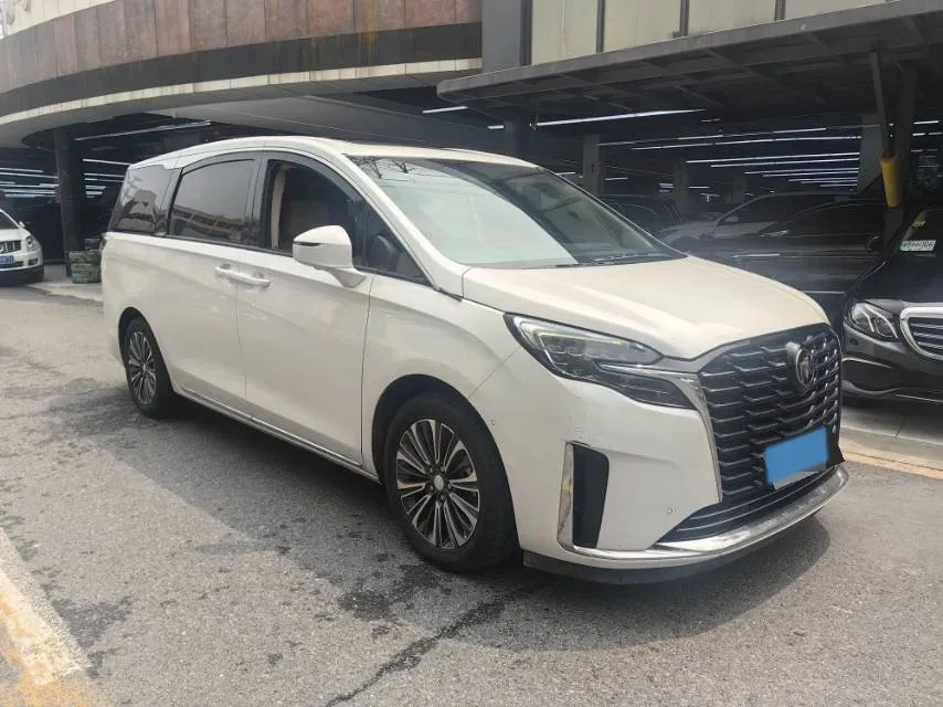2023 Buick GL8 2.0T 237HP L4 9AT,autocango,china used car exporter,china ev exporter,chinese used car exporter,chinese used ev exporter