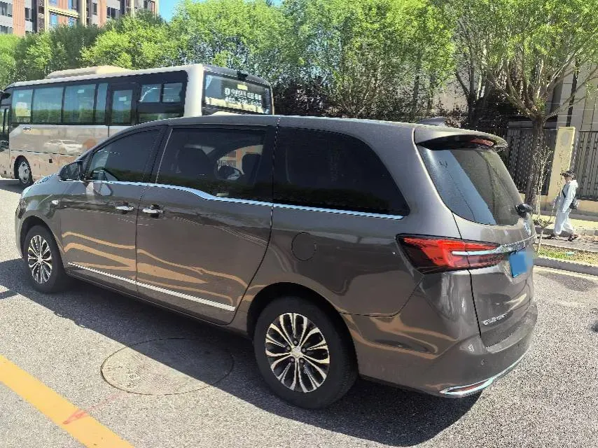 2021 Buick GL8 2.0T 237HP L4 9AT,autocango,china used car exporter,china ev exporter,chinese used car exporter,chinese used ev exporter