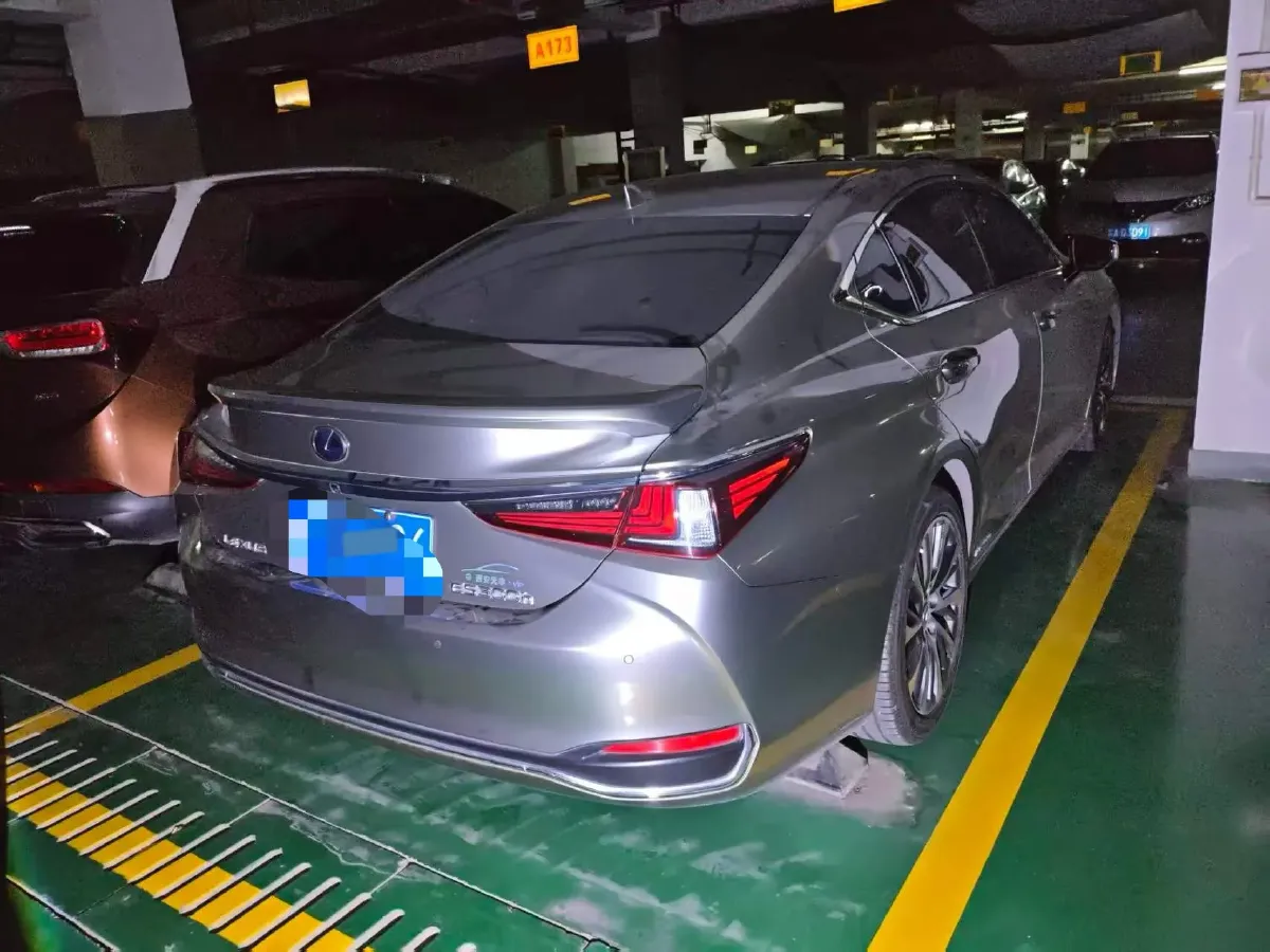 2020 Lexus ES 2.5L 178HP L4 E-CVT Hybrid,autocango,china used car exporter,china ev exporter,chinese used car exporter,chinese used ev exporter