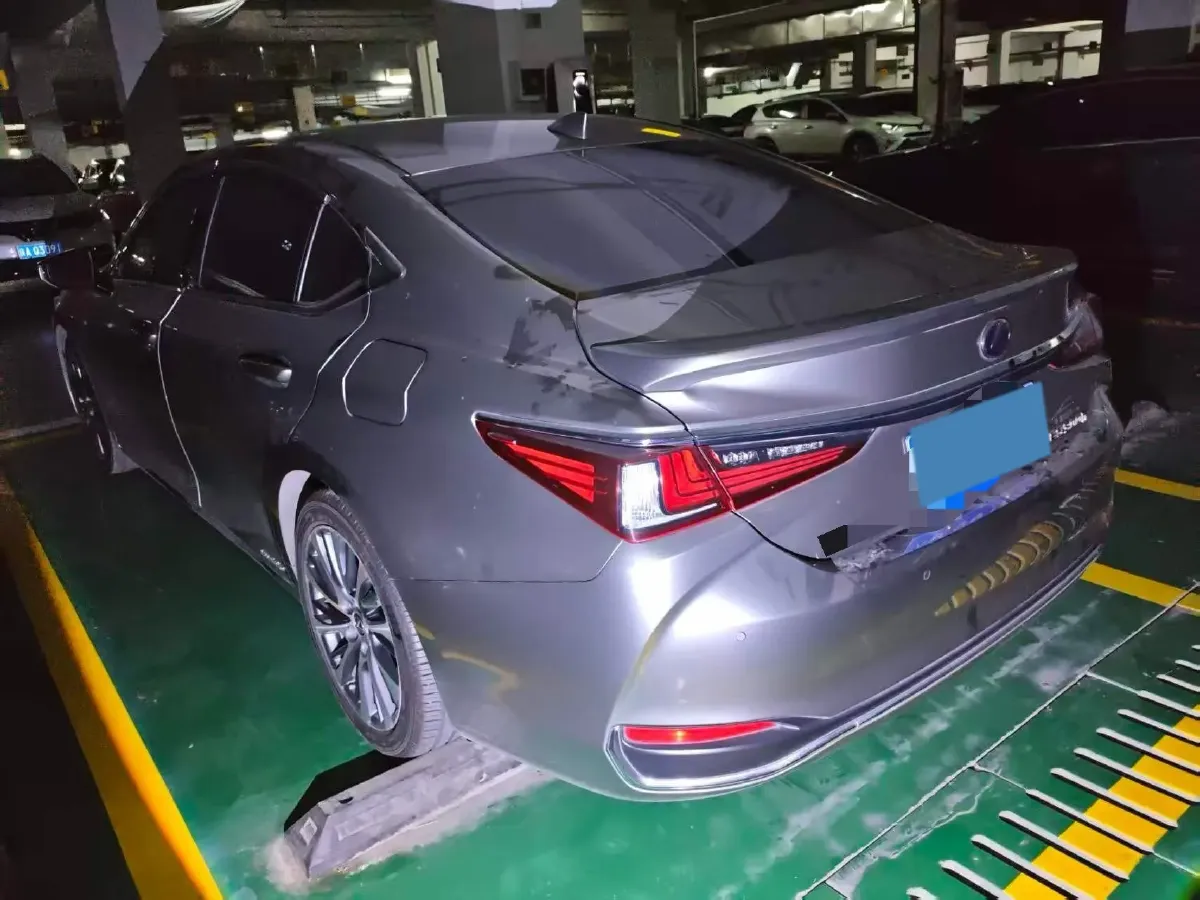 2020 Lexus ES 2.5L 178HP L4 E-CVT Hybrid,autocango,china used car exporter,china ev exporter,chinese used car exporter,chinese used ev exporter