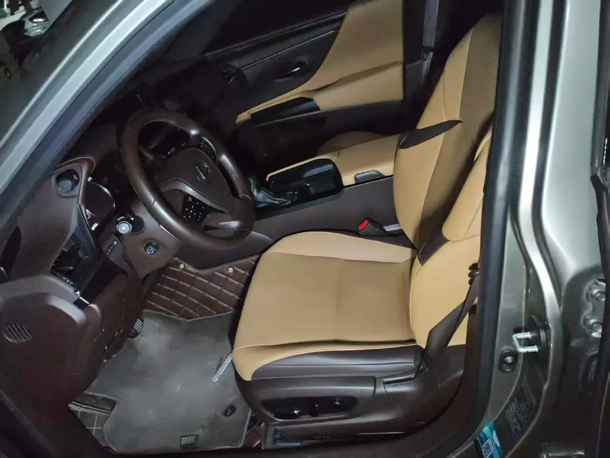 2020 Lexus ES 2.5L 178HP L4 E-CVT Hybrid,autocango,china used car exporter,china ev exporter,chinese used car exporter,chinese used ev exporter