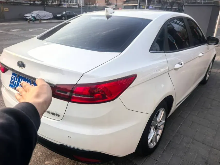 2019 Ford Escort 1.5L 122HP L3 6AT,autocango,china used car exporter,china ev exporter,chinese used car exporter,chinese used ev exporter