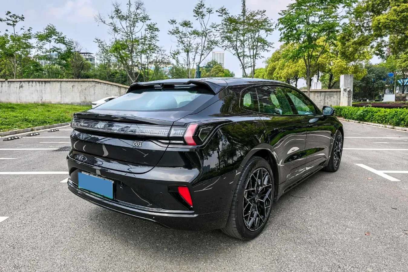 2024 Zeekr 001 BEV 95KWH,autocango,china used car exporter,china ev exporter,chinese used car exporter,chinese used ev exporter