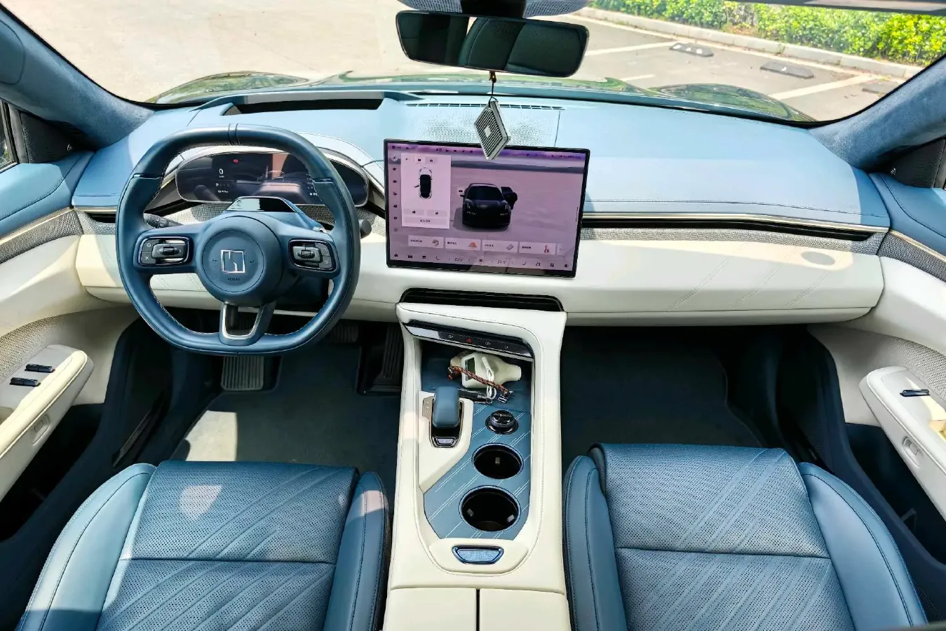 2024 Zeekr 001 BEV 95KWH,autocango,china used car exporter,china ev exporter,chinese used car exporter,chinese used ev exporter