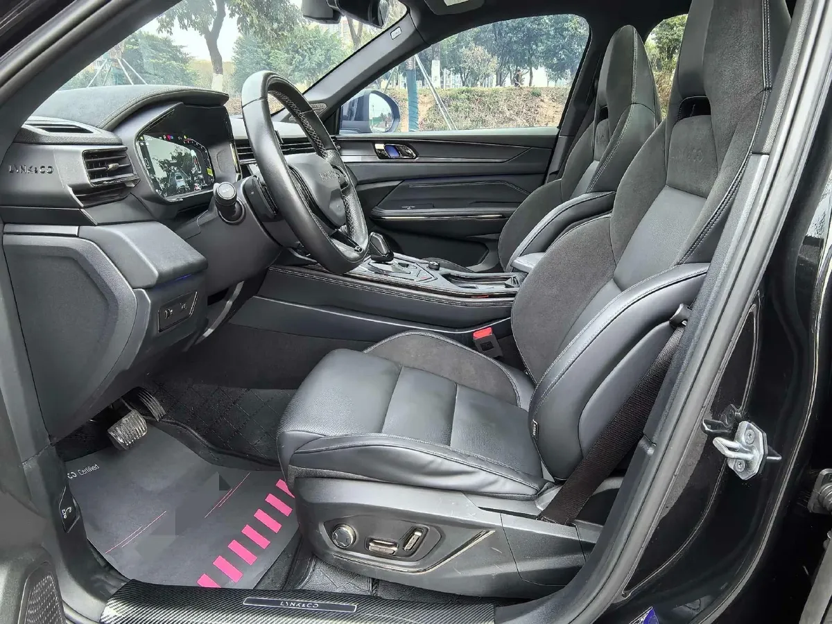 2021 LYNK&CO 01 2.0T 254HP L4 8AT,autocango,china used car exporter,china ev exporter,chinese used car exporter,chinese used ev exporter