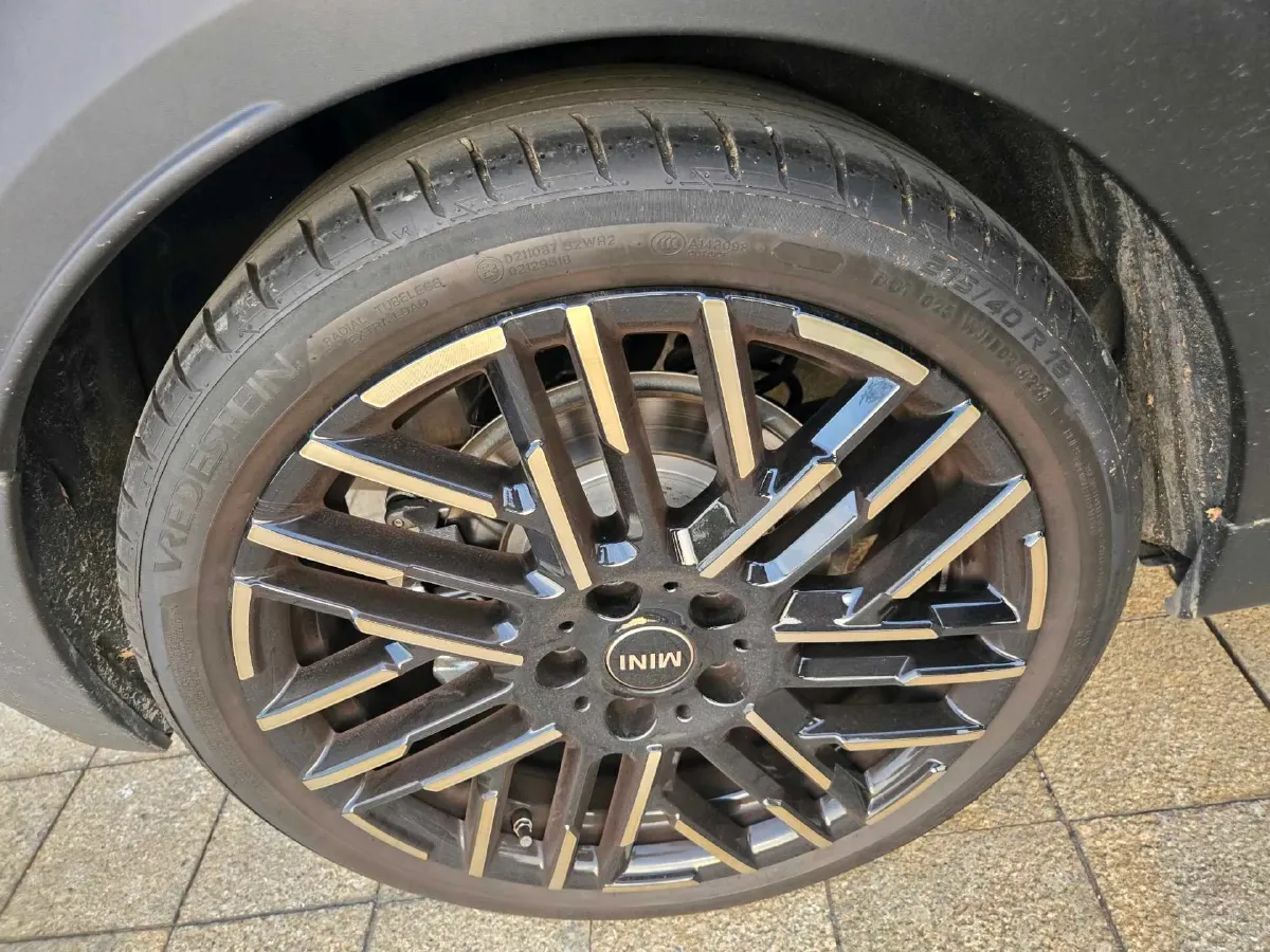 2025 MINI MINI 2.0T 204HP L4 7DCT,autocango,china used car exporter,china ev exporter,chinese used car exporter,chinese used ev exporter