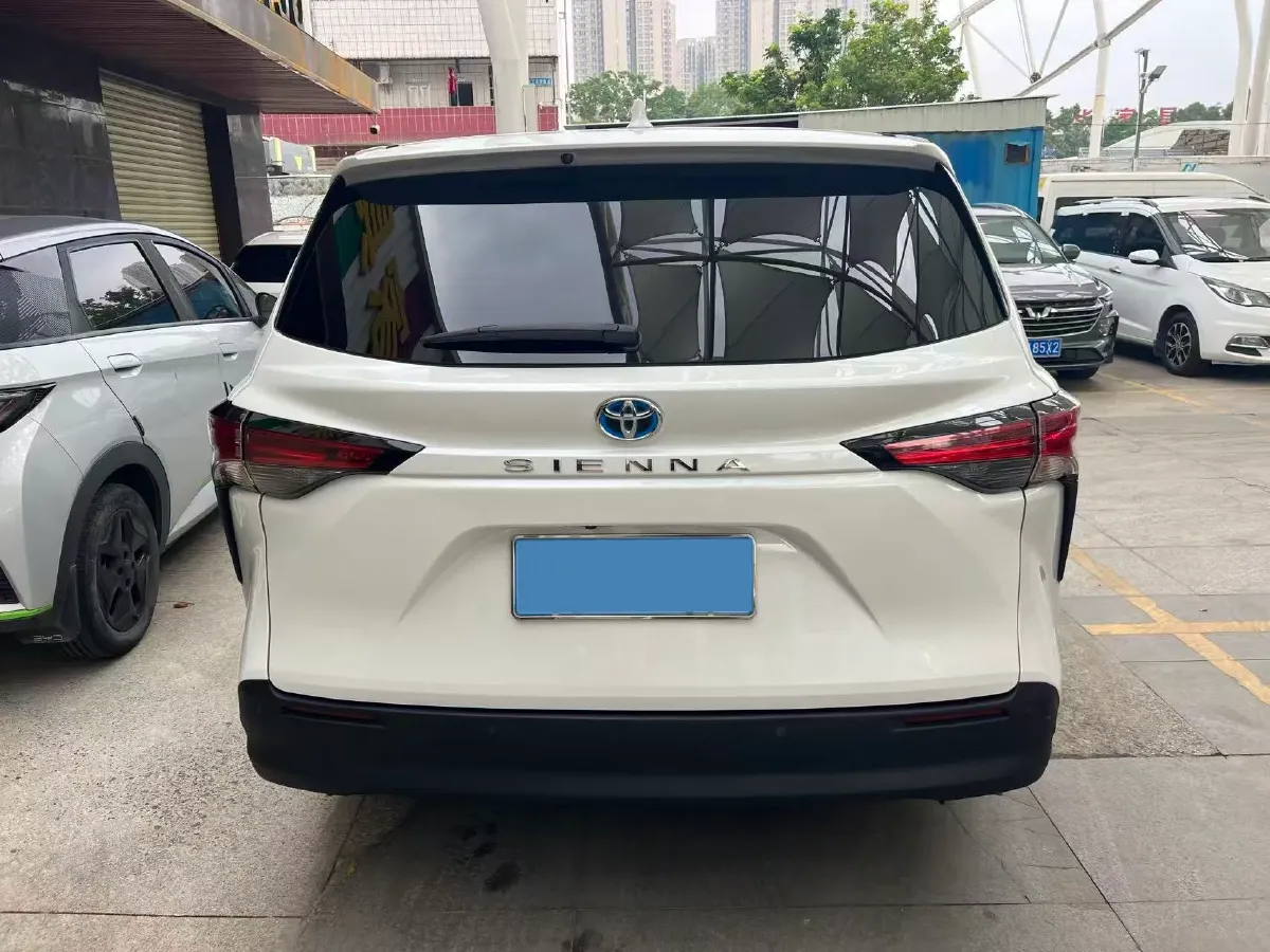 2023 Toyota Sienna 2.5L 189HP L4 E-CVT Hybrid,autocango,china used car exporter,china ev exporter,chinese used car exporter,chinese used ev exporter