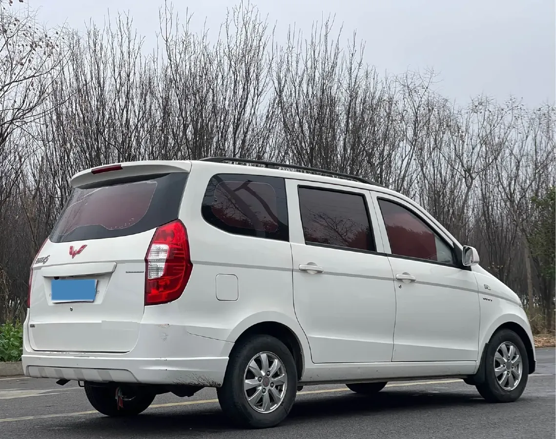 2016 WuLing HongGuang 1.5L 112HP L4 5MT,autocango,china used car exporter,china ev exporter,chinese used car exporter,chinese used ev exporter
