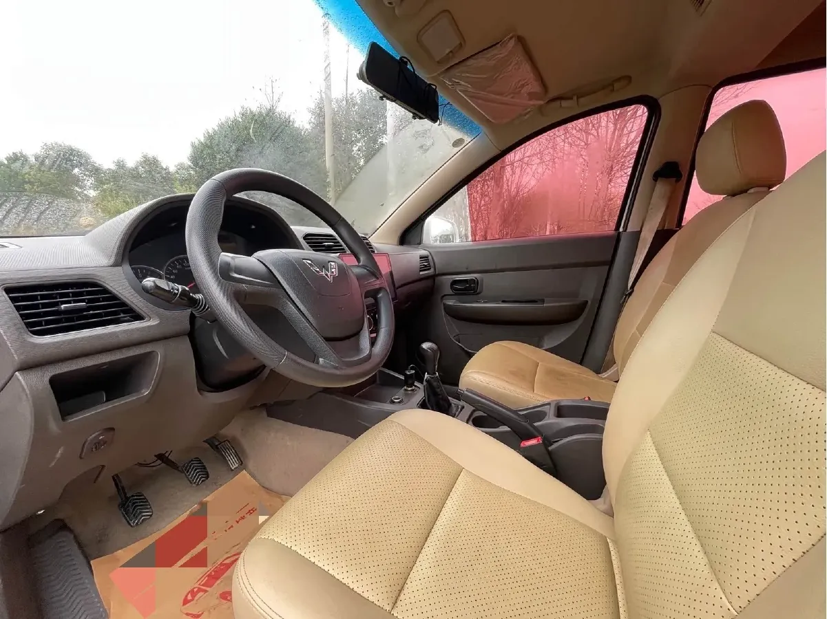 2016 WuLing HongGuang 1.5L 112HP L4 5MT,autocango,china used car exporter,china ev exporter,chinese used car exporter,chinese used ev exporter
