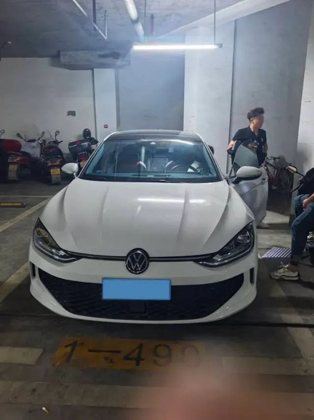 2023 Volkswagen Lamando 1.4T 150HP L4 7DCT,autocango,china used car exporter,china ev exporter,chinese used car exporter,chinese used ev exporter