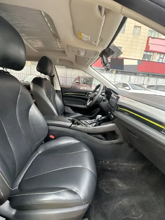 2021 Roewe i5 1.5L 120HP L4 CVT,autocango,china used car exporter,china ev exporter,chinese used car exporter,chinese used ev exporter