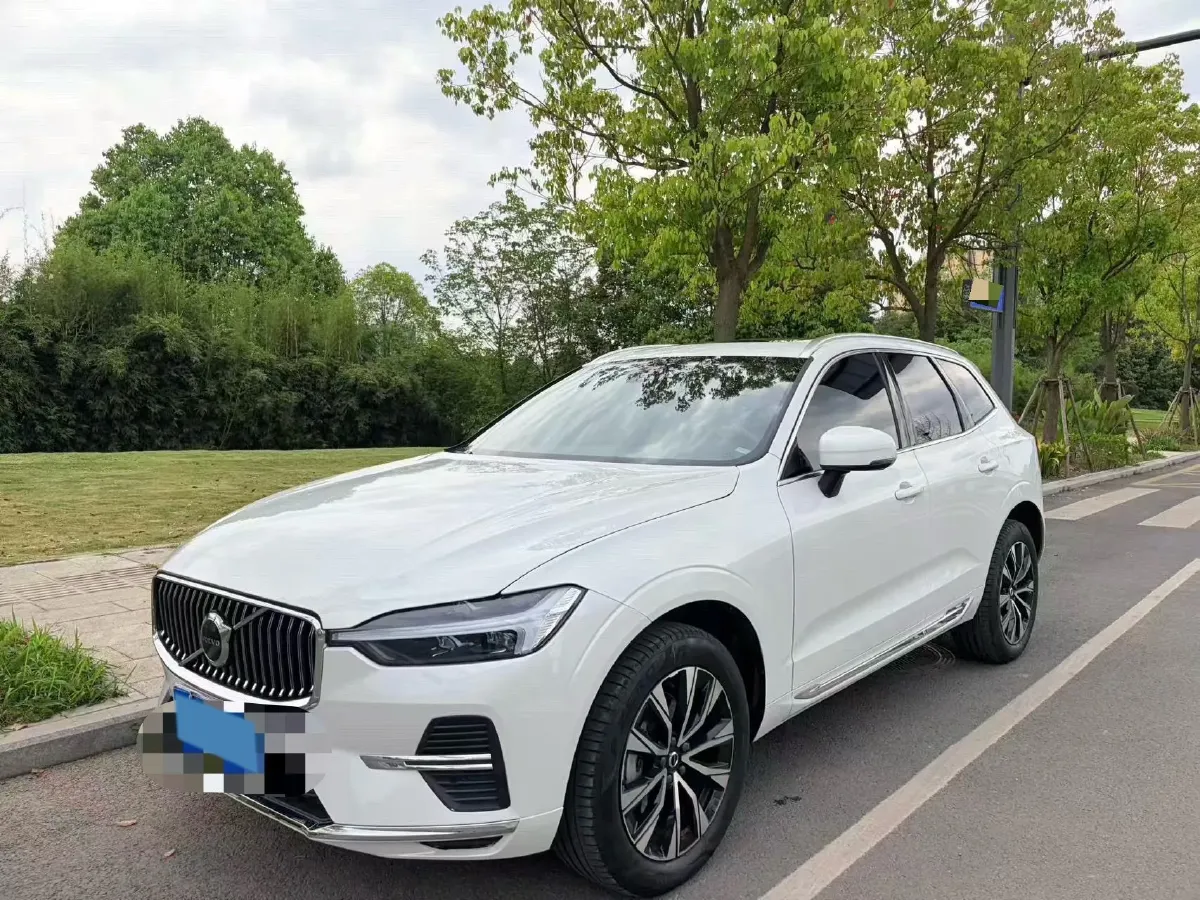 2023 Volvo XC60 2.0T 250HP L4 8AT,autocango,china used car exporter,china ev exporter,chinese used car exporter,chinese used ev exporter