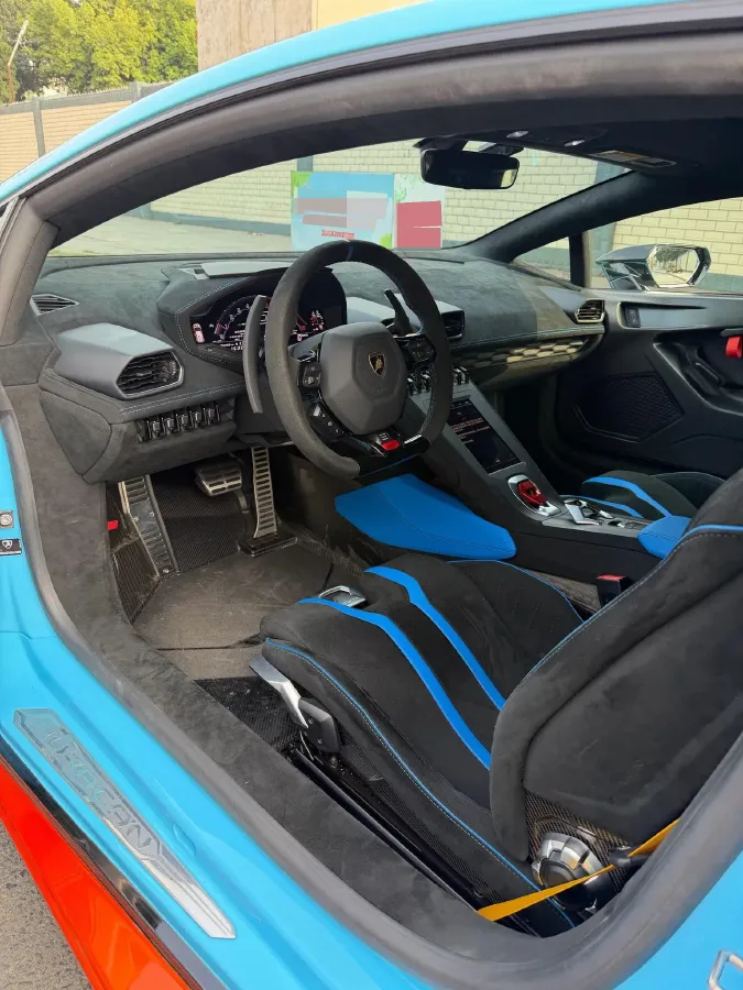 2021 Lamborghini Huracán 5.2L 640HP V10 7DCT,autocango,china used car exporter,china ev exporter,chinese used car exporter,chinese used ev exporter