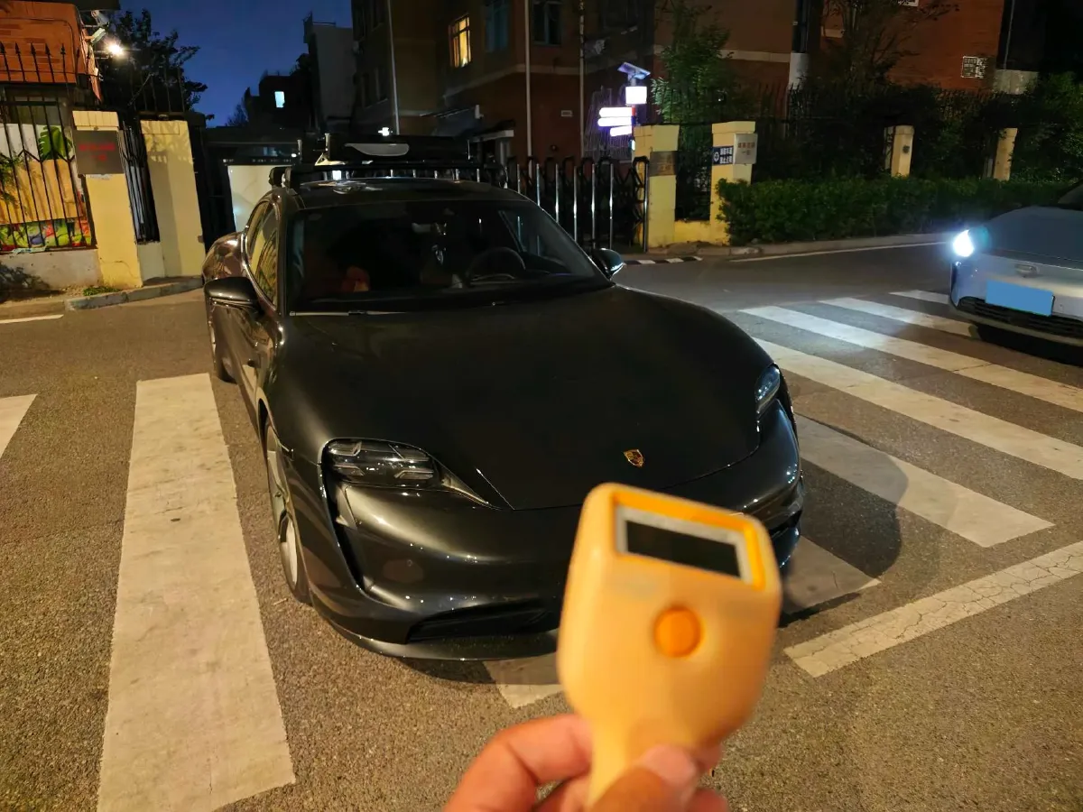 2019 Porsche Taycan 2AT BEV 93.4KWH,autocango,china used car exporter,china ev exporter,chinese used car exporter,chinese used ev exporter