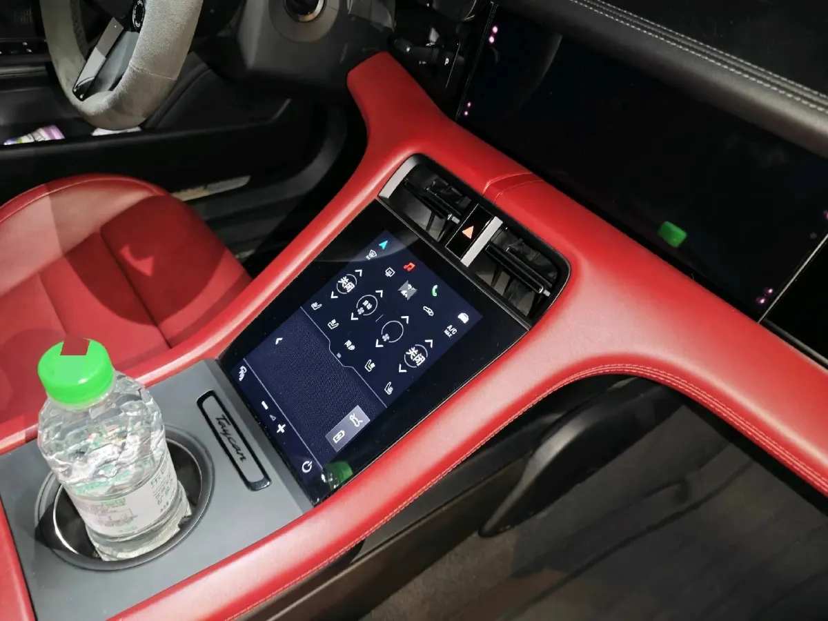 2019 Porsche Taycan 2AT BEV 93.4KWH,autocango,china used car exporter,china ev exporter,chinese used car exporter,chinese used ev exporter