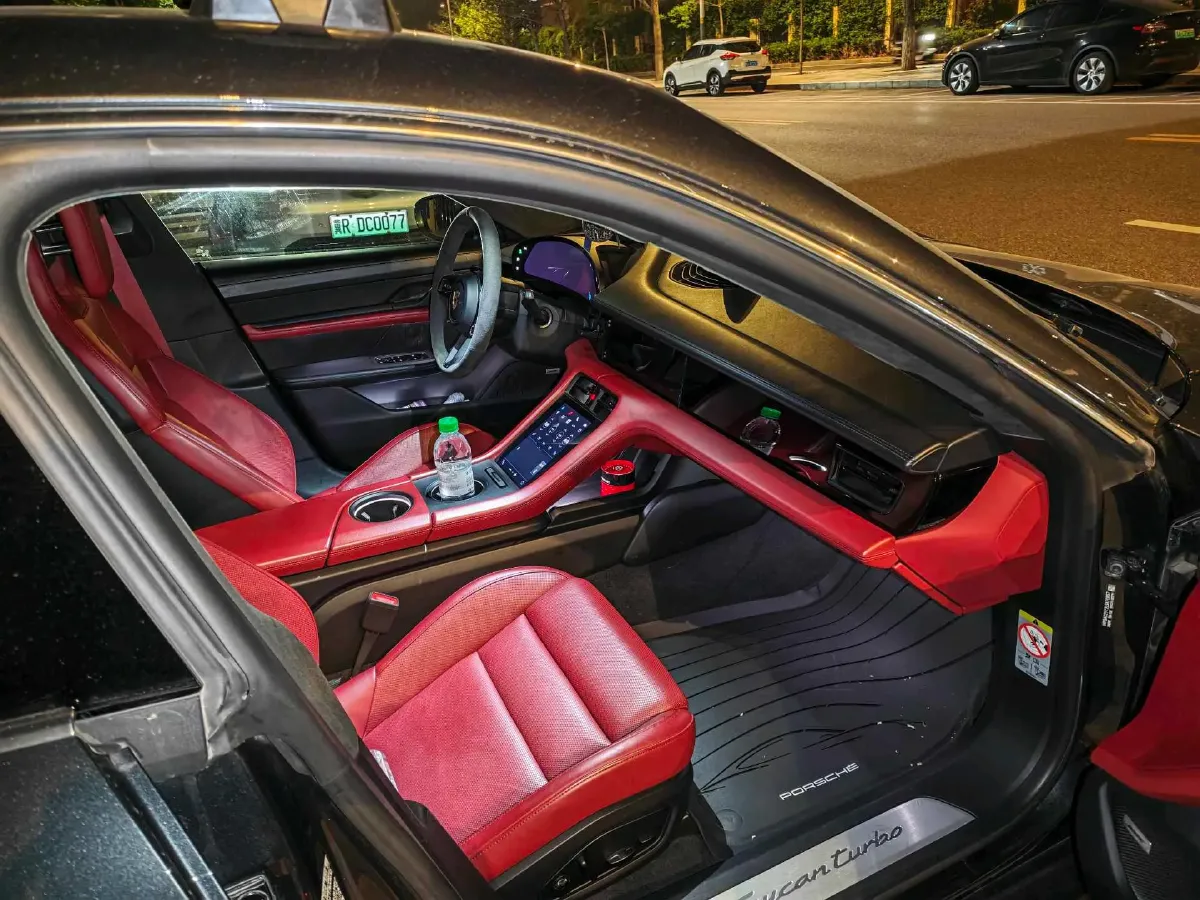 2019 Porsche Taycan 2AT BEV 93.4KWH,autocango,china used car exporter,china ev exporter,chinese used car exporter,chinese used ev exporter