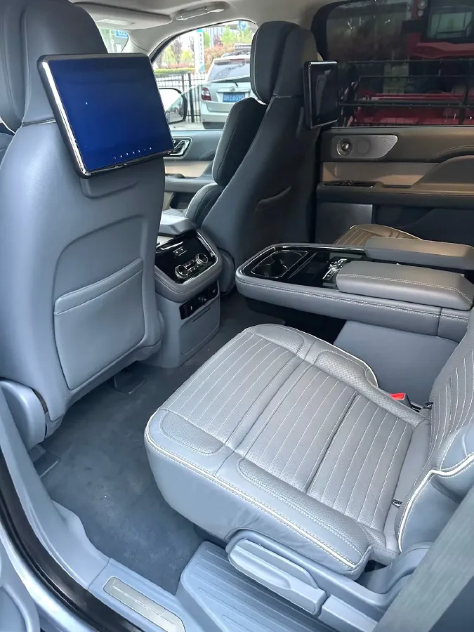 2020 Lincoln Navigator 3.5T 388HP V6 10AT,autocango,china used car exporter,china ev exporter,chinese used car exporter,chinese used ev exporter