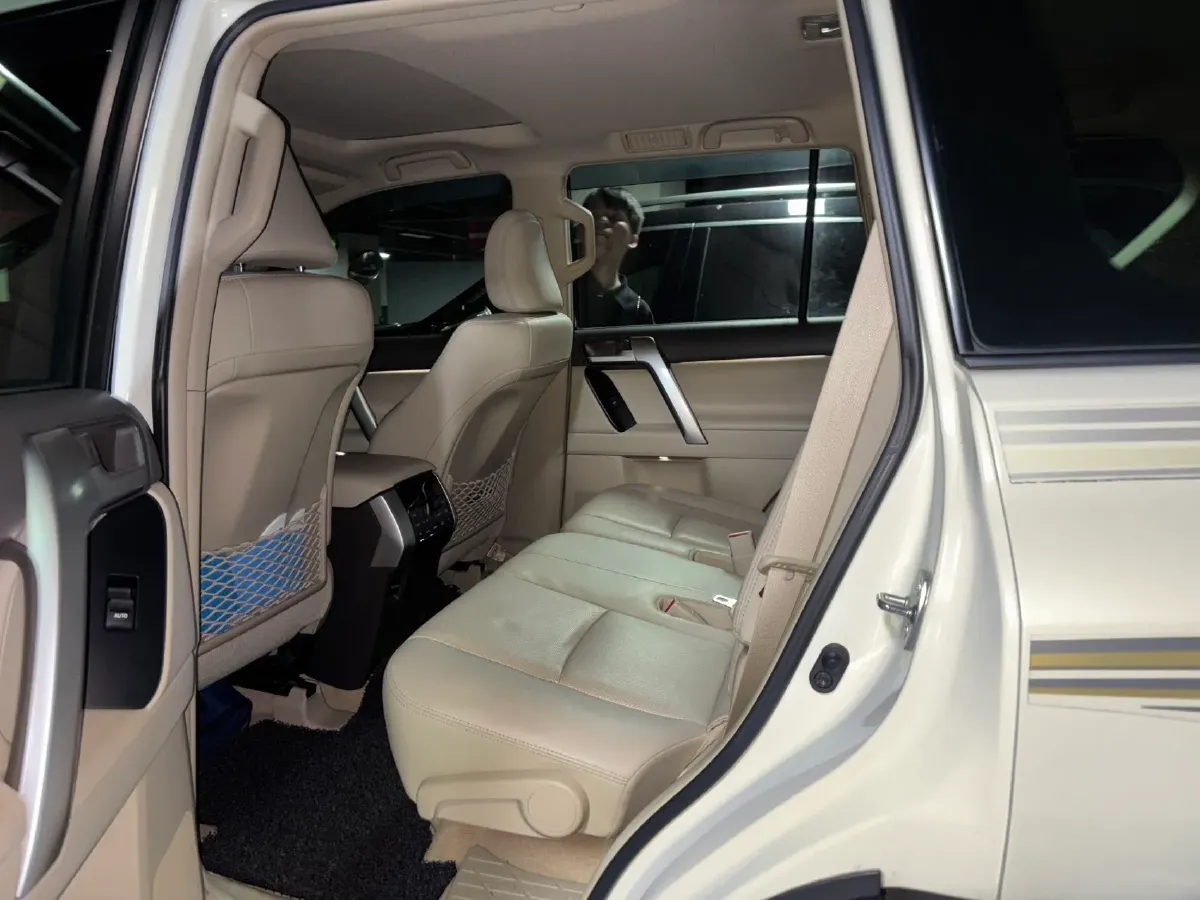 2018 Mercedes-Benz E Class 2.0T 184HP L4 9AT,autocango,china used car exporter,china ev exporter,chinese used car exporter,chinese used ev exporter